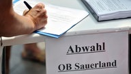 Unterschriftensammlung zur Abwahl des Duisburger Oberbürgermeisters Sauerland