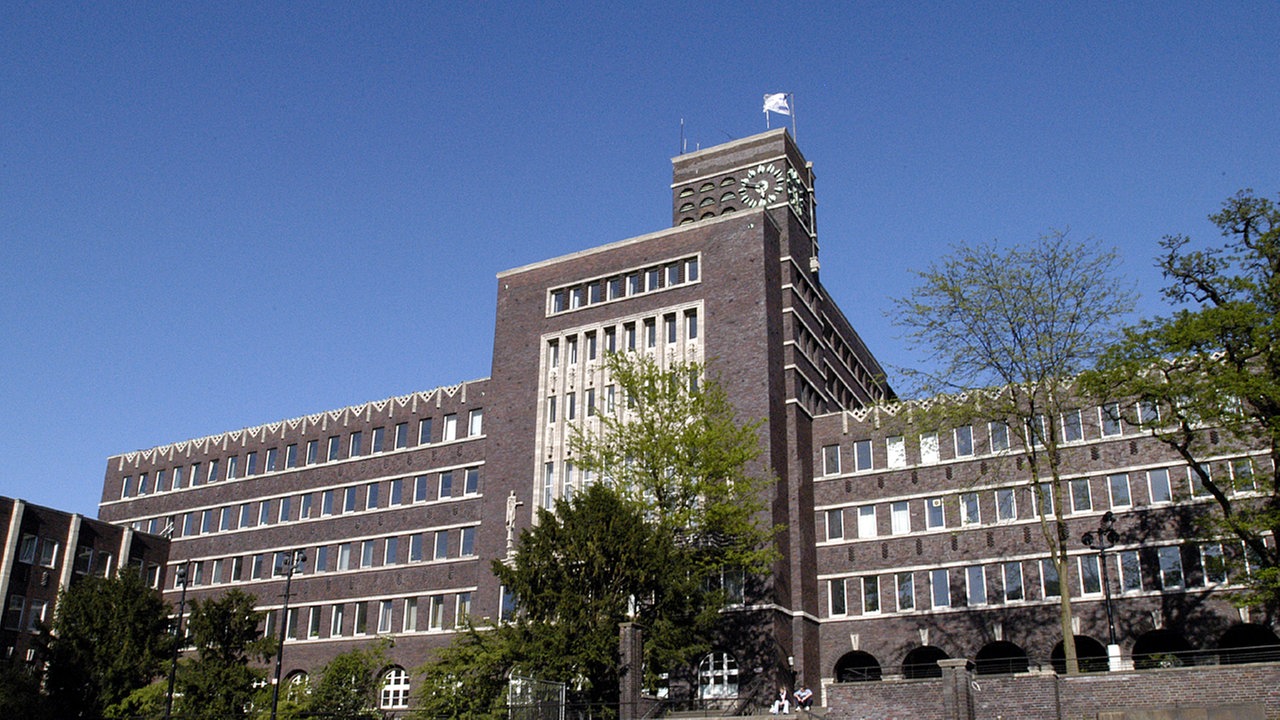 Außenansicht vom Rathaus Oberhausen