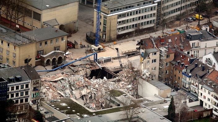 Sicht von oben auf Trümmer des Kölner Stadtarchivs