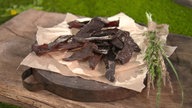 Das Bild zeigt das fertige Gericht Beef Jerky