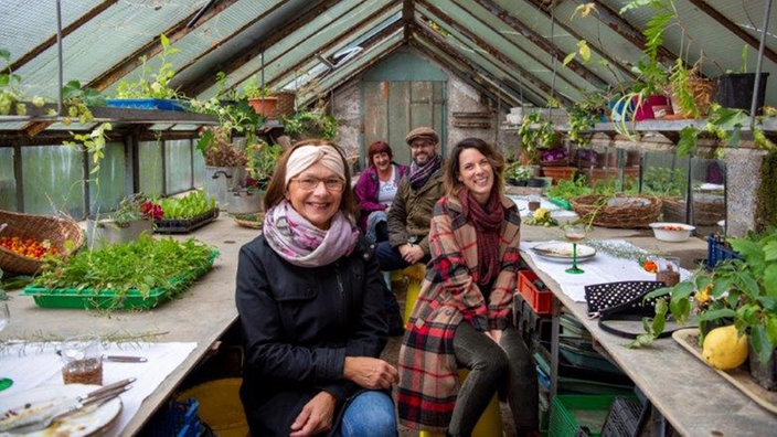 Brigitte Bergschneider, Saskia Plewe, Thomas Deckert und Eva Schüle treten im grünen Garten-Wettbewerb an. 