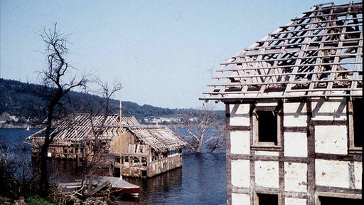 Häuserruinen im Rursee