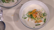 Spargel-Orangen-Suppe mit Kokosmilch