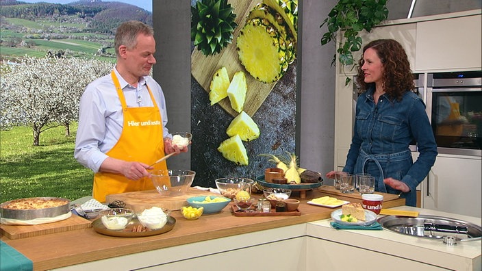 Marcel Seeger und Anne Willmes in der Küche von Hier und heute