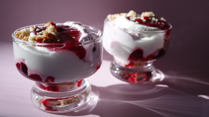 Rote-Grütze-Trifle