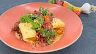 Paccheri mit Honigtomatenkompott und Salame piccante