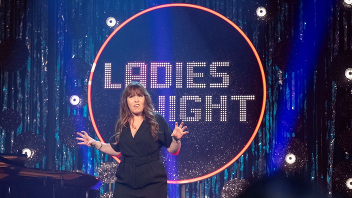 Katie Freudenschuss auf der Ladies Night Bühne