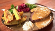 Falsches Filet mit Ofenkartoffeln und Roter Bete