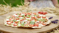 Beeriger Flammkuchen