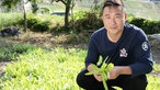 Li Guangda in seinem Garten. 