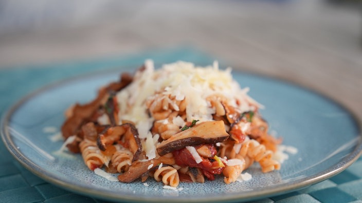 Nudeln mit Shiitake-Ragout 