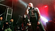 Combichrist während eines Auftrittes im Rahmen des "XXIV. With Full Force Festival 2017" vom 22.06. - 24.06.2017 in Ferropolis, Gräfenhainichen.