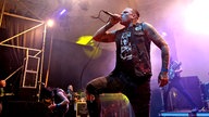 Combichrist während eines Auftrittes im Rahmen des "XXIV. With Full Force Festival 2017" vom 22.06. - 24.06.2017 in Ferropolis, Gräfenhainichen.