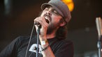 Patrick Watson am Mikro, singend