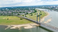 Massendefekt: Corona Session auf dem Rheinturm in Düsseldorf