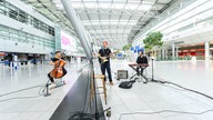 Maxim: Corona Session auf dem Flughafen Düsseldorf