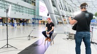 Maxim: Corona Session auf dem Flughafen Düsseldorf