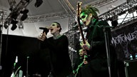 Motionless In White während eines Auftrittes im Rahmen des "XXIV. With Full Force Festival 2017" vom 22.06. - 24.06.2017 in Ferropolis, Gräfenhainichen.