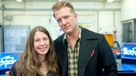 Josh Homme mit Rockpalast Moderatorin Conny Schiffbauer