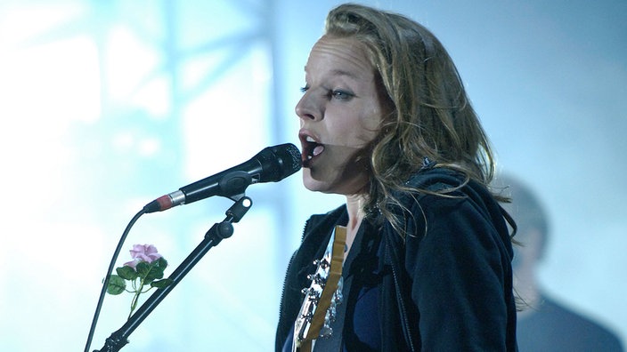 Wir sind Helden bei Rock am Ring 2005