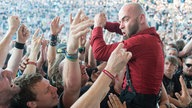 Aufnahme einer Musikband auf dem Rock Hard Festival 2014