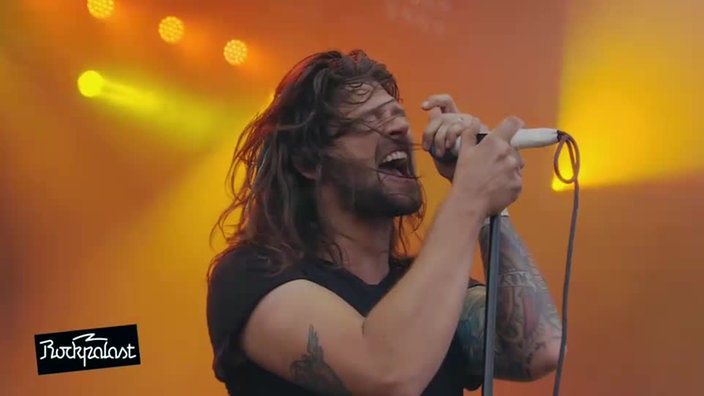 Live: Taking Back Sunday