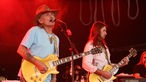 Der Sänger von Dickey Betts & Great Southern singt