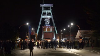 "Vom Ende eines Zeitalters". Filmszene vor der Zeche Prosper Haniel