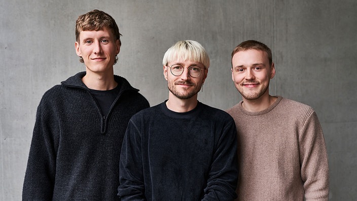 Studio Formagora. Die drei Designer Nick Potter, Esra Heuermann und Finn Blankenberg