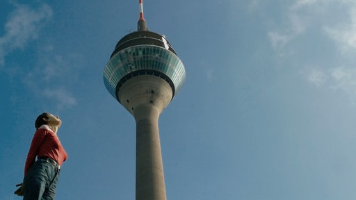 Fernsehturm und Statue