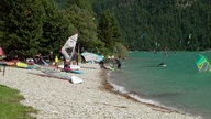 Der Malojawind sorgt auf dem Silvanaplanersee für ideale Surf-Bedingungen