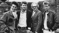 a-ha mit John Barry, Komponist des Titellieds zum James Bond-Film 1987.