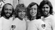 Filmszene "Sgt. Peppers": Bee Gees mit Peter Frampton