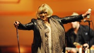 Marianne Faithfull 2015 bei einem Auftritt in Hamburg