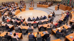 Plenarwoche im Landtag: Das Parlament debattiert über die aktuelle Krise