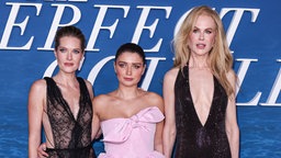 Der Cast der neuen Netflix-Serie "The Perfect Couple", Meghann Fahy, Eve Hewson und Nicole Kidman.