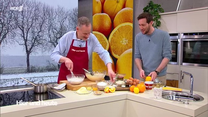 Konditormeister Marcel Seeger backt einen saftigen Orangenkuchen mit Mandeln und einer Glasur aus Bitterorangenmarmelade.