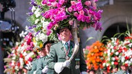  Schützenkorps "Hönnesse" des Neusser Bürger-Schützenverein, uniformiert