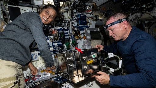 Die Astronauten Suni Williams und Butch Wilmore auf der Internationalen Raumstation