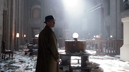 Schauspieler Volker Bruch als Gereon Rath in der Serie Babylon Berlin