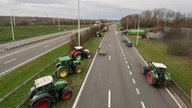 Bauernprotest auf der Abfahrt Eupen der Autobahn