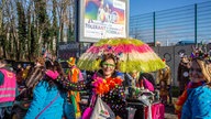 Weiberfastnacht in Bonn Beul