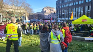 Demo auf dem Hirschlandplatz in der Essener Innenstadt