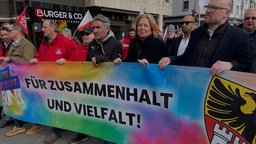 Bundestagspräsidentin Bärbel Bas neben dem Duisburger OB Sören Link (rechts, beide SPD)