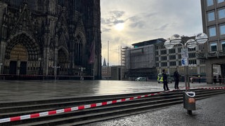 Die Domplatte in Köln ist abgesperrt 