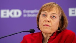 Annette Kurschus bei der Pressekonferenz in Baden-Würtemberg