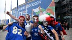 Fans vor dem Spanien - Italien Spiel