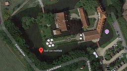 Google-Maps-Bild vom "Golf von Holtfeld" - Gewässer um das Wasserschloss Holtfeld