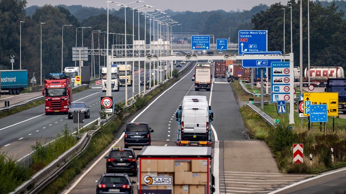 Der Grenzübergang Straelen zwischen Deutschland und den Niederlanden