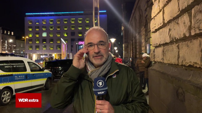 WDR Extra-Reporter Michael Heussen in Krefeld